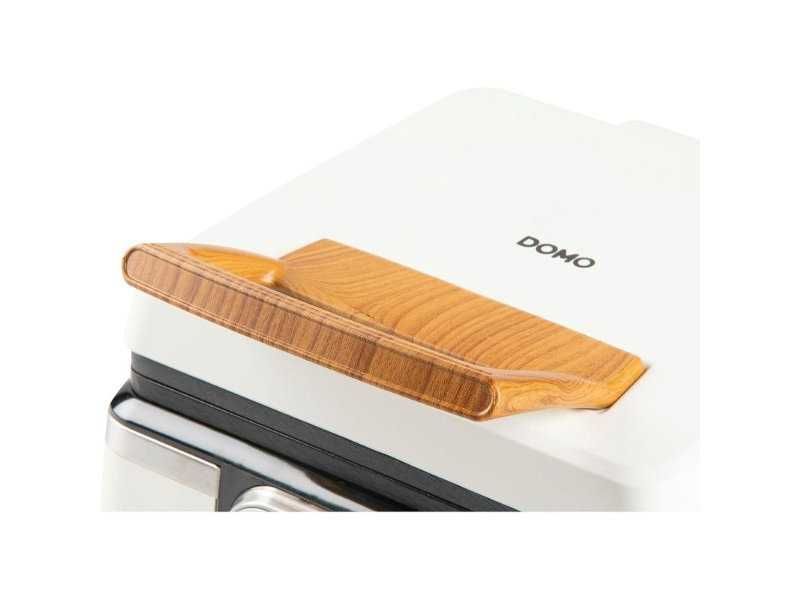 Гофретник за Белгийски Гофрети с Незалепващо Керамично  Покритие DOMO DO9280W