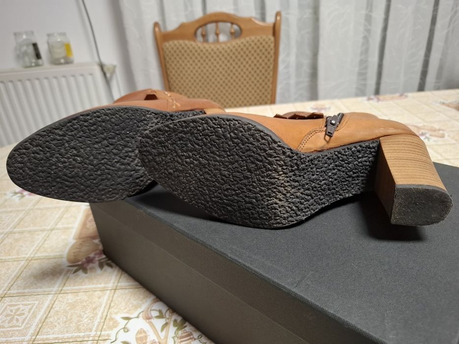 Botine Scapa din  piele mărime 37