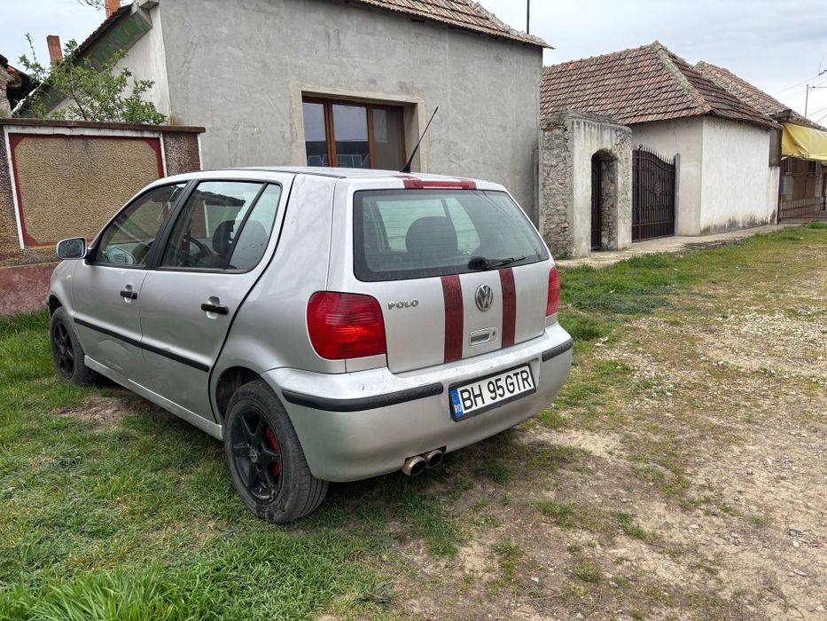 Se vinde polo an 2003 ideala pentru naveta