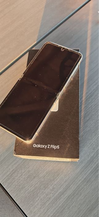 samsung z flip 5 8/256GB