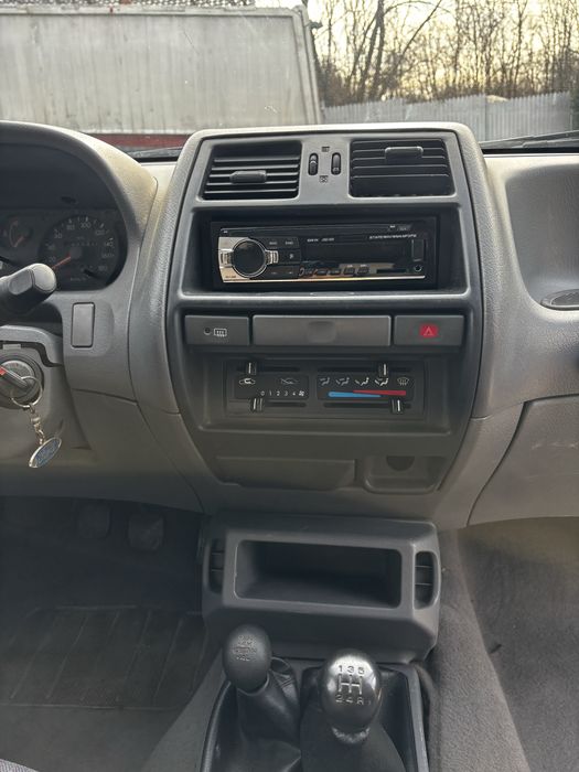 Ford maverick/nissan terrano 2400 benzina