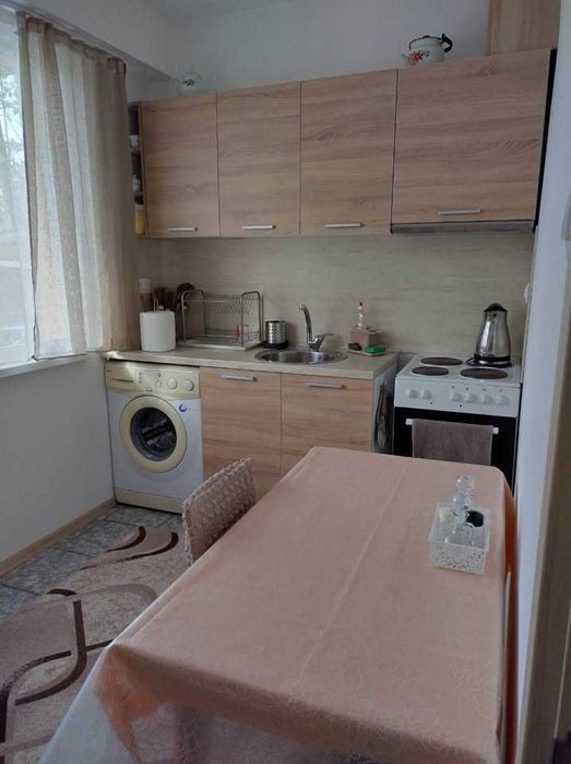 Дава се под наем Тристаен апартамент в София, Дианабад - 90 кв.м за 816 € - Снимка #2