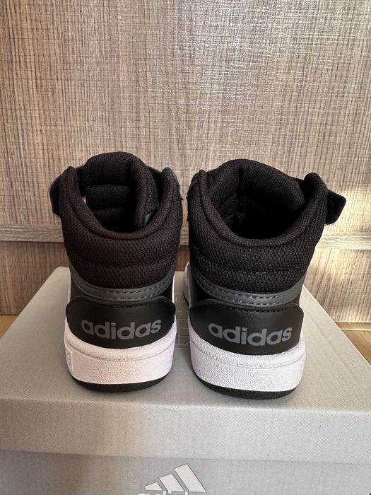 Детски обувки adidas