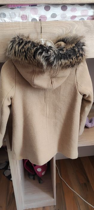 Детско палто Zara с качулка с пух