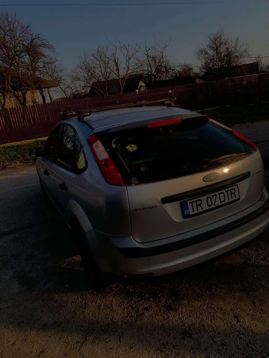 Vând schimb Ford focus mk2
