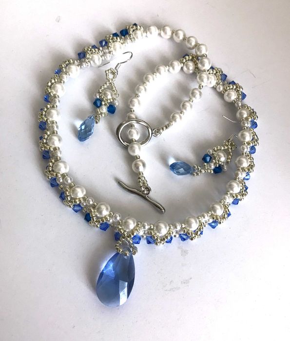 Colier si cercei handmade cu perle si cristale swarovski