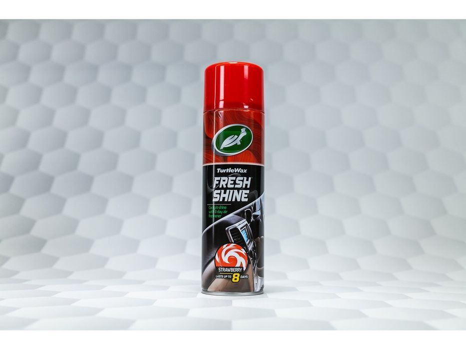 Spray silicon bord Turtle Wax Cockpit Fresh Capsuni 500ml pentru vinil, plastic si cauciuc, curatare, efect antistatic si parfum de lunga durata