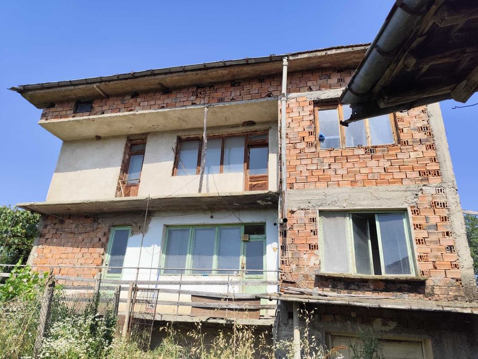 Къща в село Замфирово