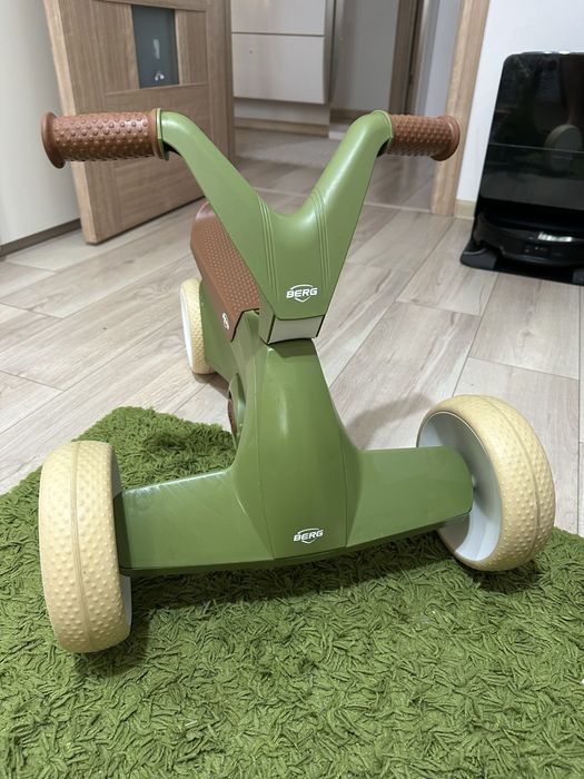 Tricicleta fara pedale BERG GO2 (10–30 luni) – verde/maro, stare excelenta