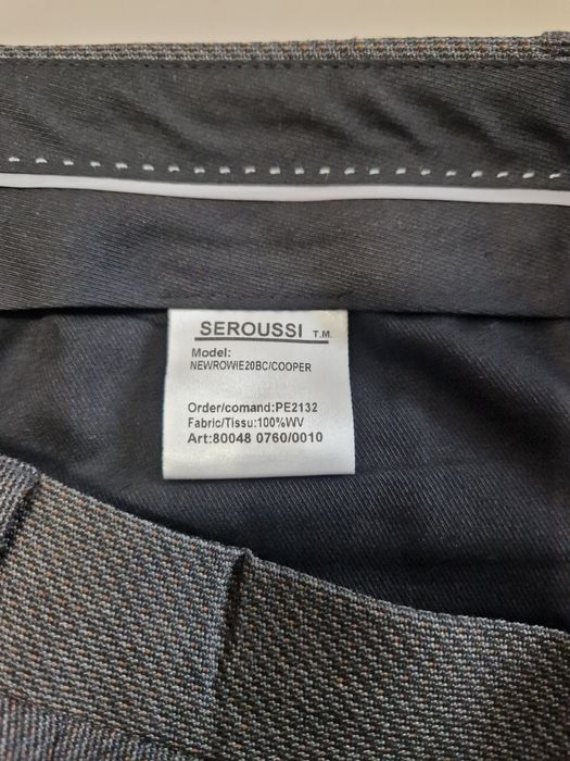Costum Seroussi gri cu insertii portocalii, 100% lana, marimea 48