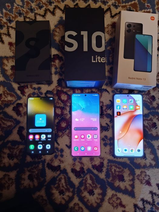 Продам три телефона