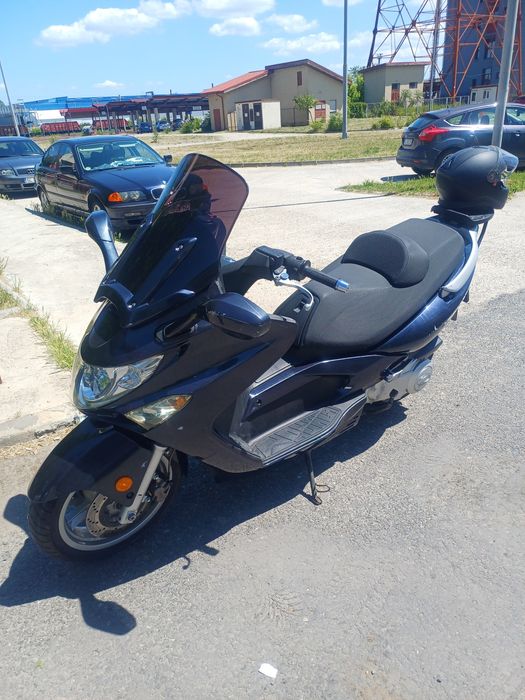 Scuter kymco 250cm cubi