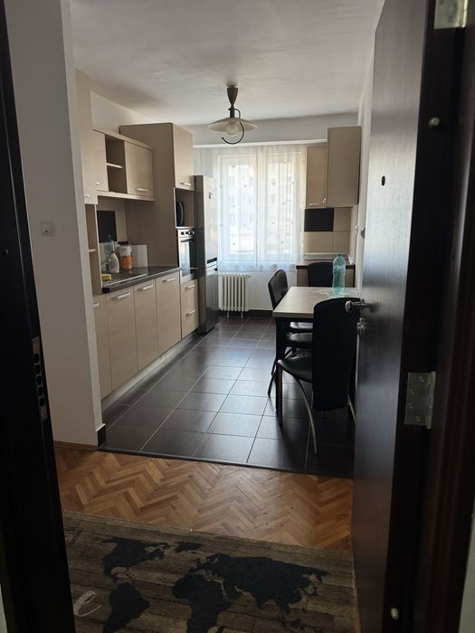 Apartament 2 camere decomandat, etaj 1,mobilat și utilat, zona Decebal