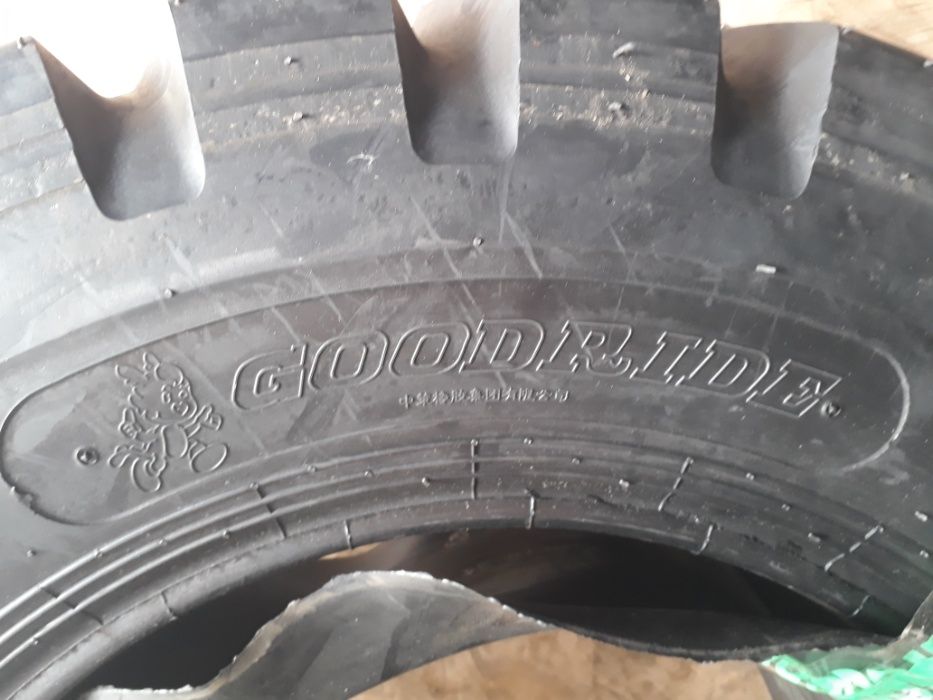 шины 17,5-25 20PR E3L3 на погрузчик