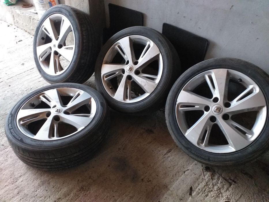 DE VÎNZARE .. sunt pe 17"