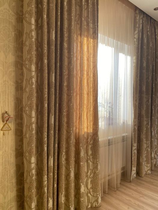 Очень красивые шторы из дорогой натуральной ткани на 4 окна