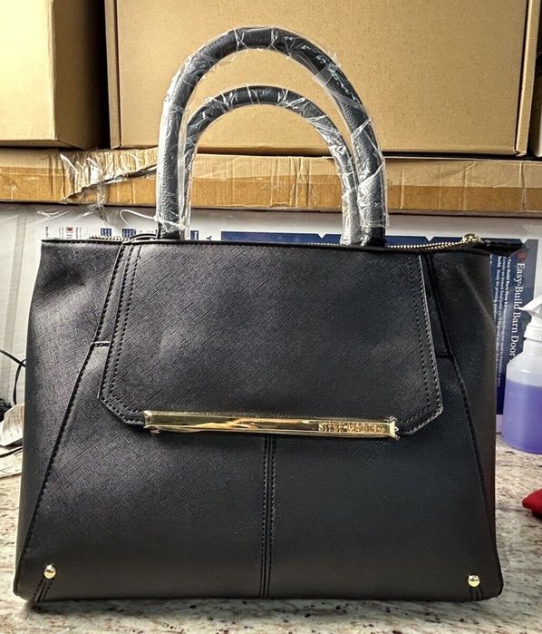 Sumka Amerikadan keltirilgan STEVE MADDEN