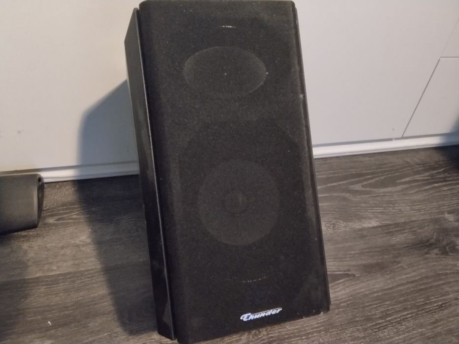 Много яки хай-фи тонколони тъндър 2х80 вата