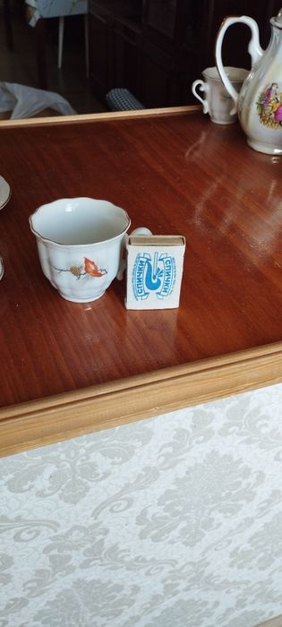 Продаётся кофейный сервиз.