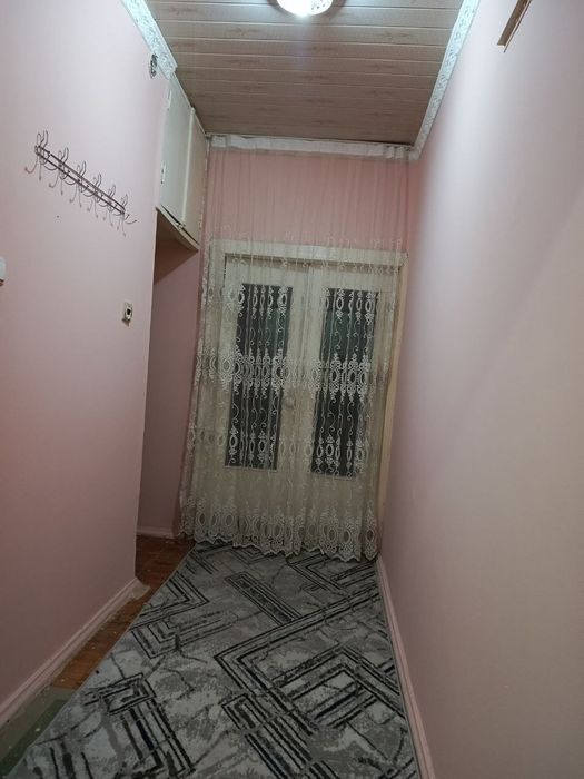 СРОЧНА! Сергели-2 да 1 хонали уй сотилади.