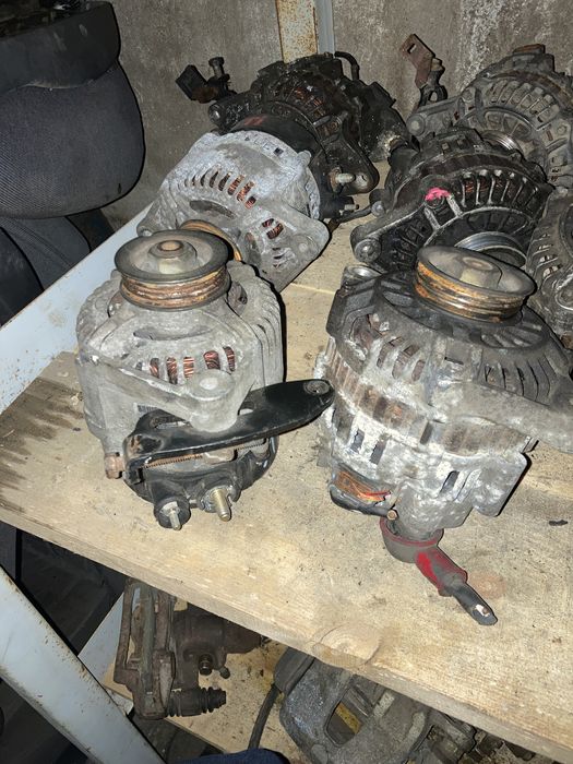 Генератор ниссан примера  GA16.