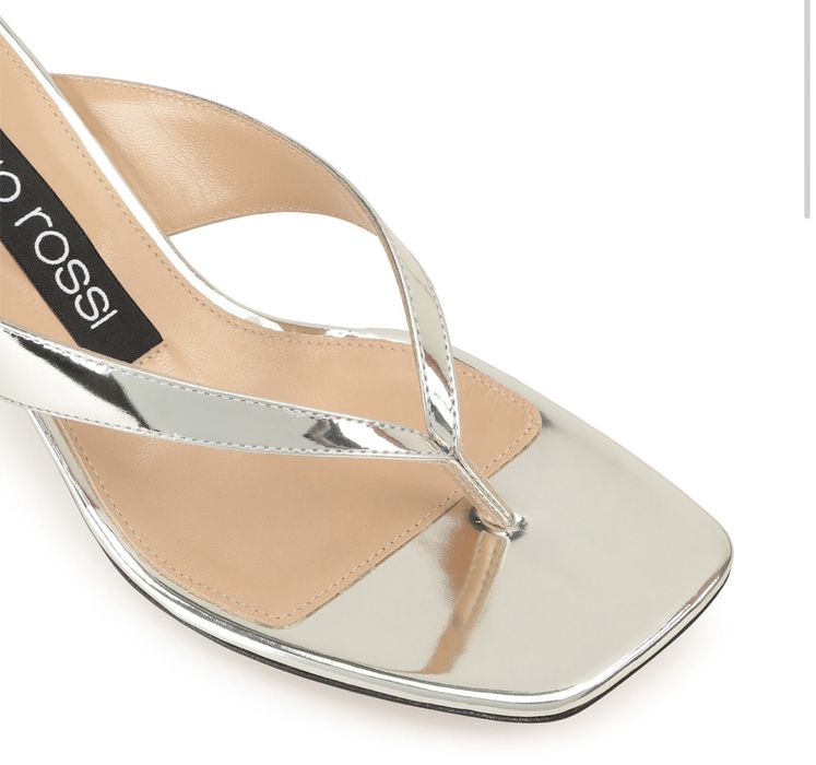 Сребърни чехли на ток Sergio Rossi