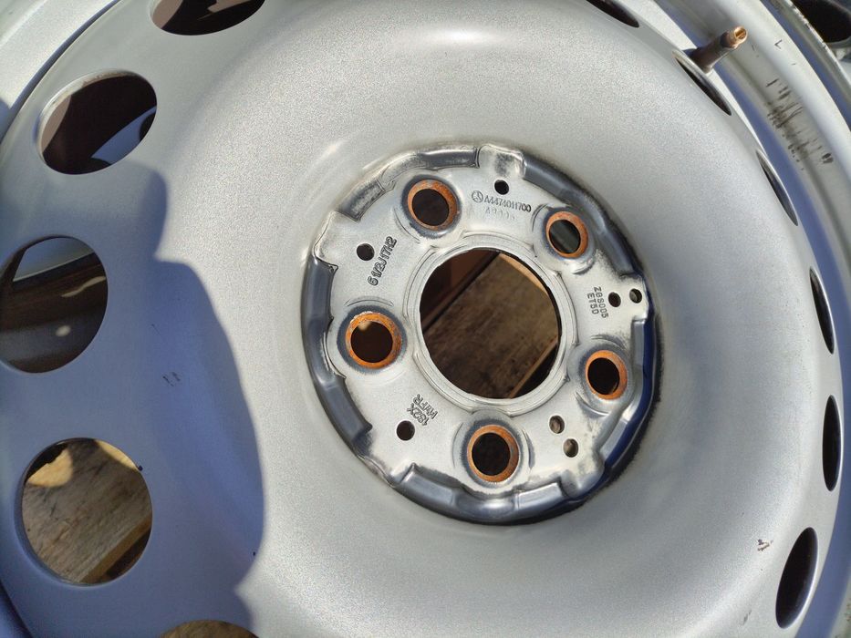 17 цола 5 х 112 мм Мерцедес Вито А447 - 6,5 инча / ЕТ 50