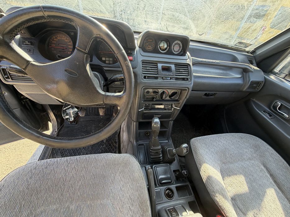 Mitshubishi pajero mk2