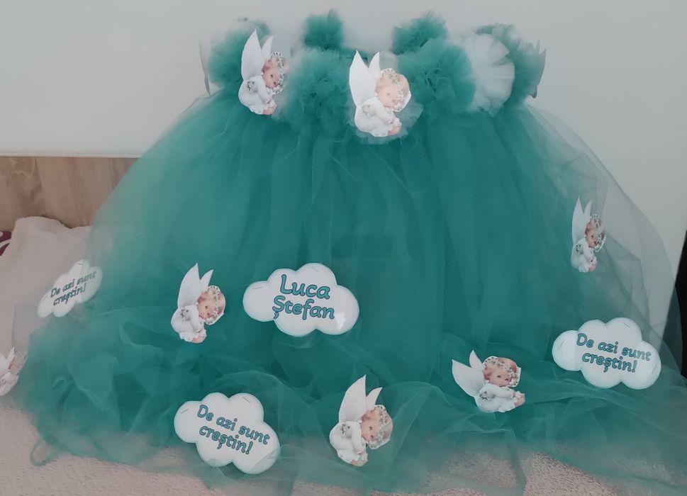 Aranjamente cristelniță personalizate