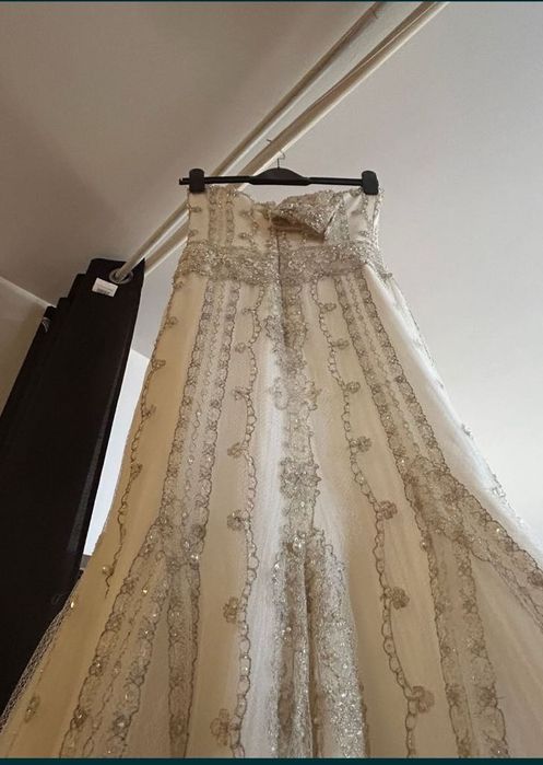 Vand rochie de mireasa