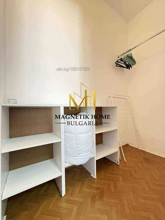 Дава се под наем Едностаен апартамент в Бургас, Център - 40 кв.м за 255 € - Снимка #3