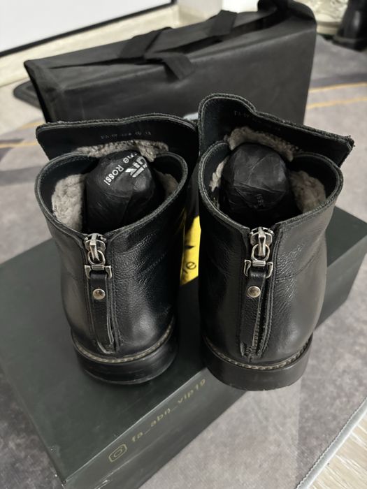 Классические ботинки