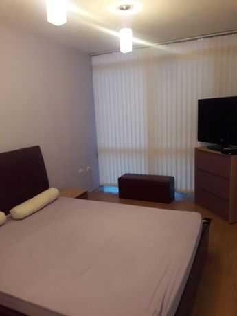 Дава се под наем Тристаен апартамент в Бургас, Център - 100 кв.м за 178.5 € - Снимка #3