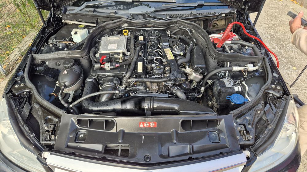 Dezmembrez Mercedes C220 2.2 CDI EURO 5 OM651 W204 MOPF Facelift