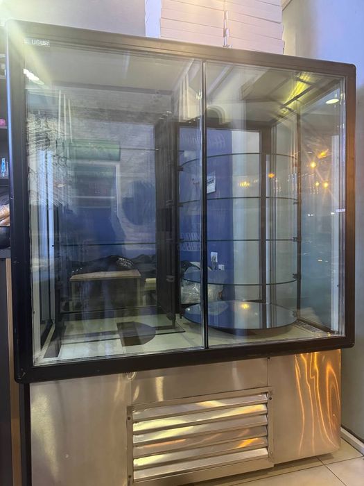 Shirinliklar  uchun muzlatgich