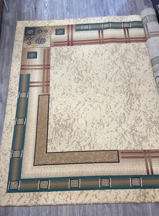Продам ковры 3*5 и 2*4
