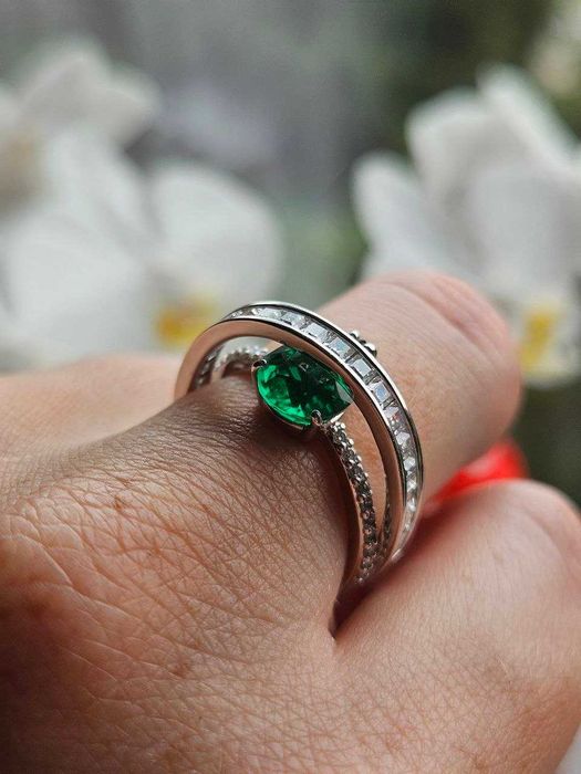 Пръстен Сваровски Swarovski  Hyperbola Cocktailring