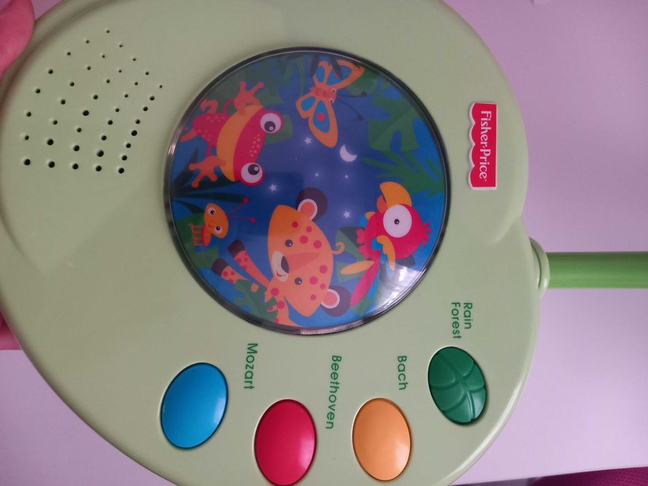Музикална въртележка на Fisher Price , активна гимнастика , бебешки вещи