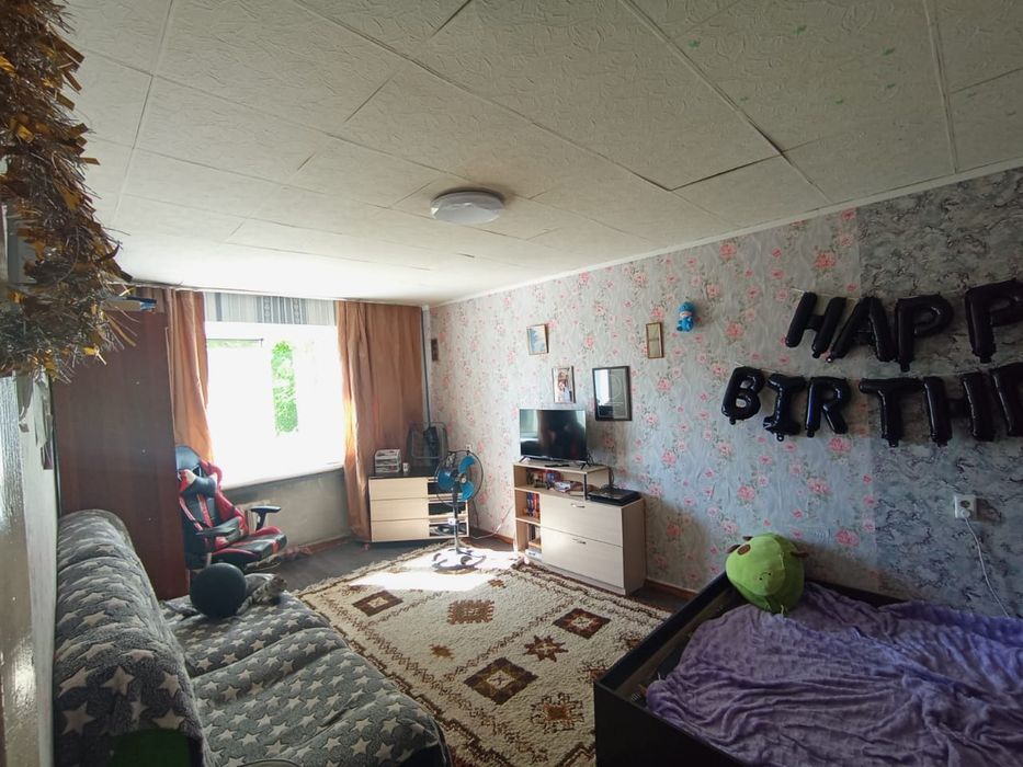 Продам квартиру новаторов 3