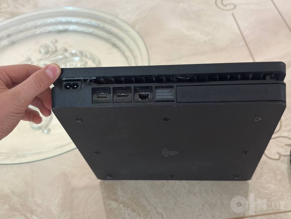 PlayStation 4 Slim 500GB idial holatda