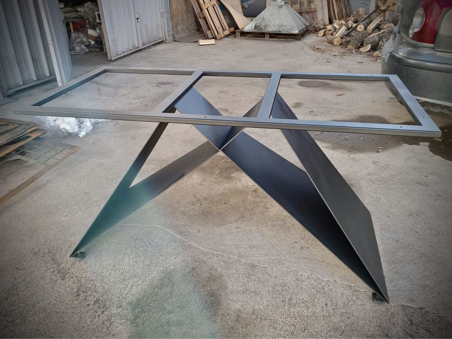 Крака за трапезна маса или бюро