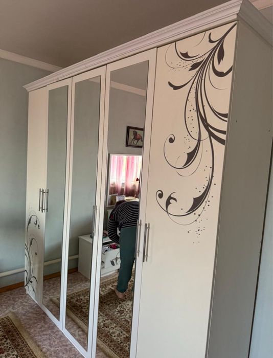 Спальный гарнитур