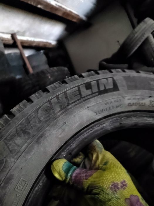 Продам пару зимних шин