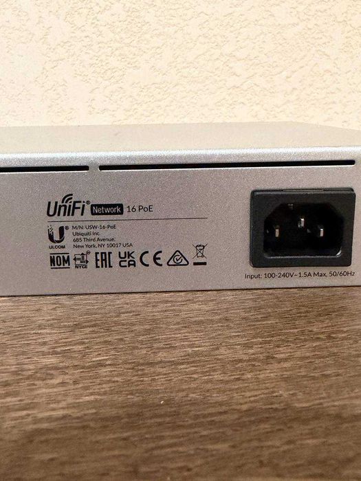 Unifi 16 port poe switch (USW-16-POE)