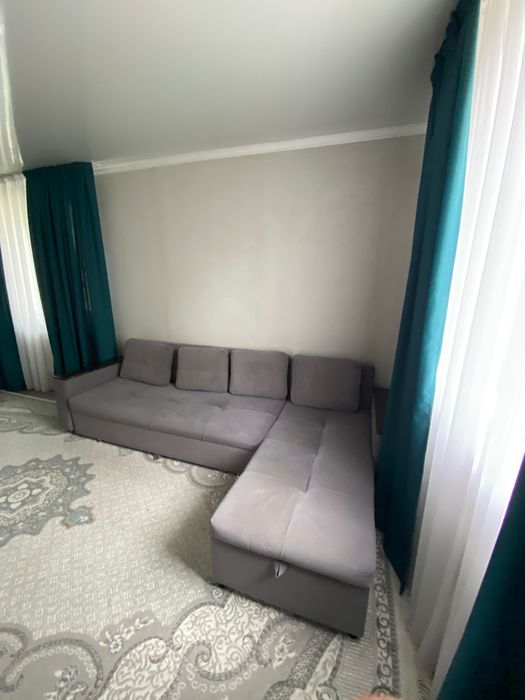 Продам диван для гостиной