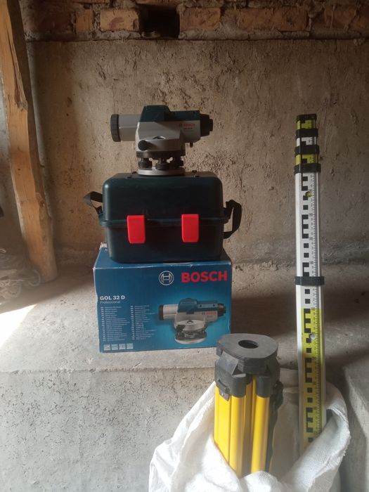 Нивиллер оптический БОСЧ 32 Д  ГОЛД.