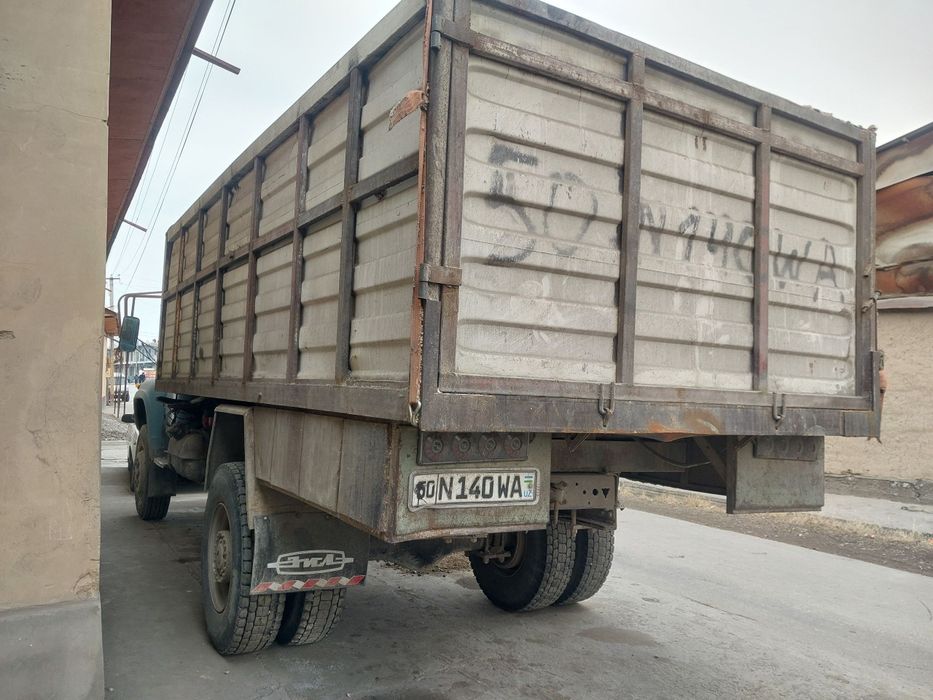 Zil 130 zudlik bilan sotiladi