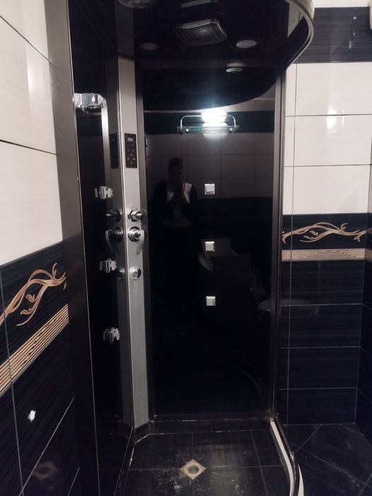 Хидро масажна душ кабина