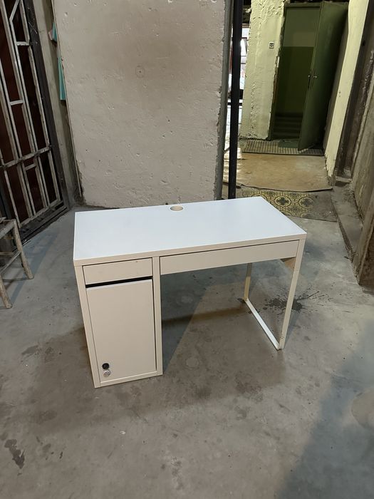 Бюро с шкаф Икеа бяло