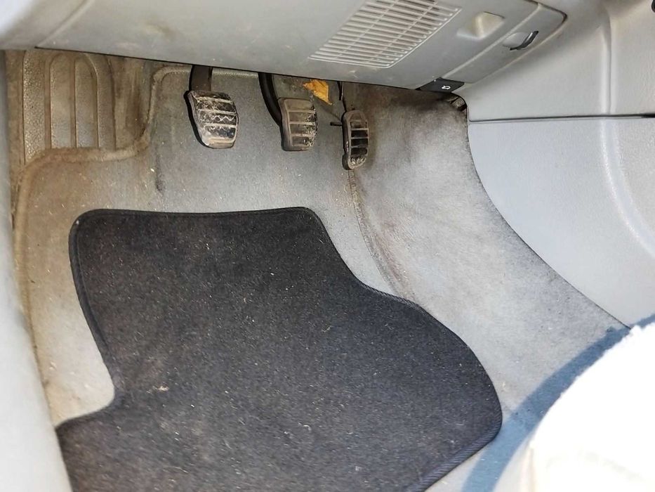 Рено лагуна 1,9 dti комби обслужено Винетка 6 2026 и гражданска